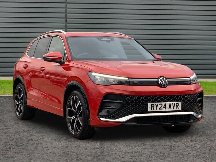 Volkswagen Tiguan 1.5 ETSI MHEV R-Line DSG Euro 6 (s/s) 5dr Volkswagen Tiguan 1.5 ETSI MHEV R-Line DSG Euro 6 (s/s) 5dr