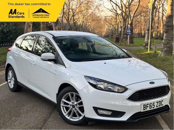 Ford Focus 1.6 Zetec Powershift Euro 6 5dr