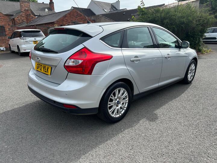 Ford Focus 1.6 Titanium Euro 5 5dr