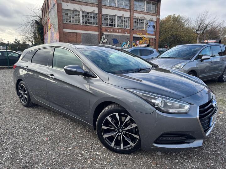 Hyundai I40 1.7 CRDi Blue Drive SE Nav Business Tourer DCT Euro 6 (s/s) 5dr Hyundai I40 1.7 CRDi Blue Drive SE Nav Business Tourer DCT Euro 6 (s/s) 5dr