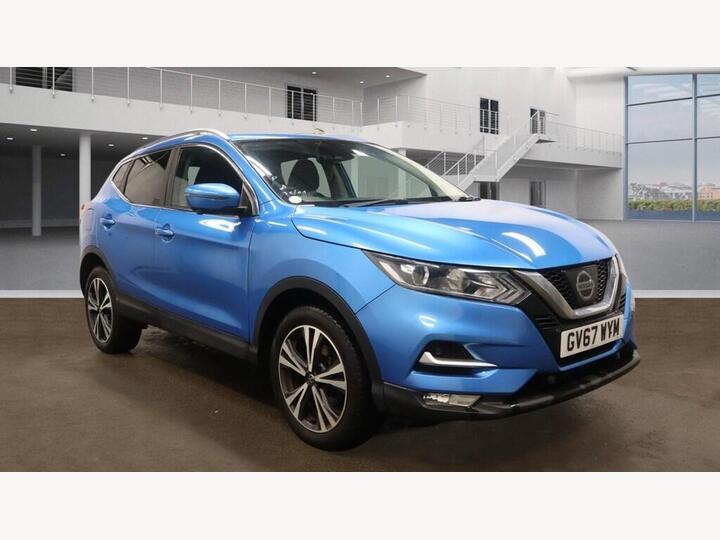 Nissan Qashqai 1.2 DIG-T N-Connecta XTRON Euro 6 (s/s) 5dr Nissan Qashqai 1.2 DIG-T N-Connecta XTRON Euro 6 (s/s) 5dr