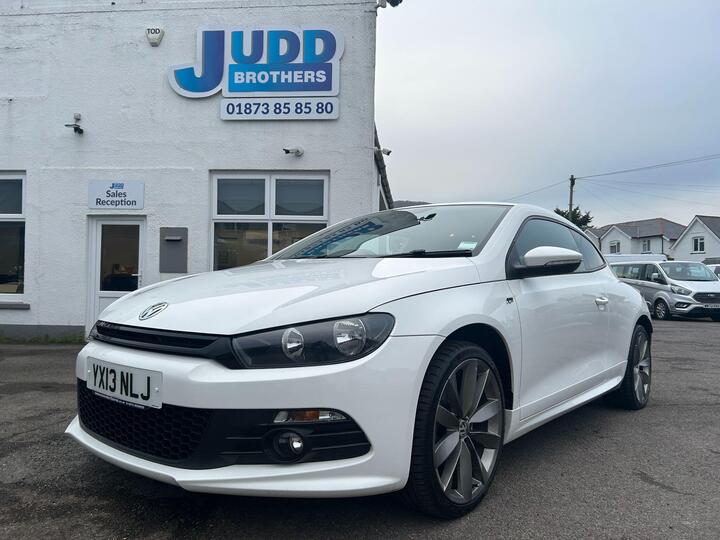 Volkswagen Scirocco 2.0 TDI BlueMotion Tech R-Line Euro 5 (s/s) 3dr (Leather, Nav)