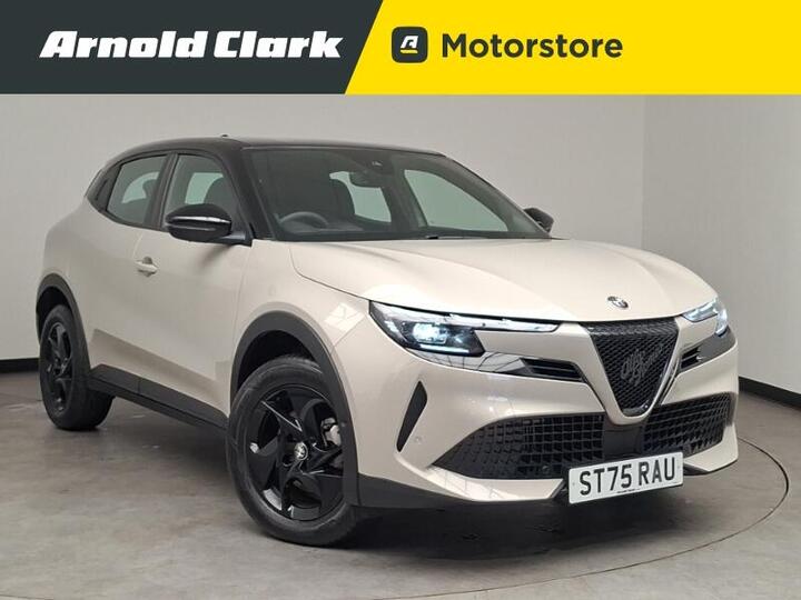 Alfa Romeo Junior 1.2 MHEV Ibrida E-DCT Euro 6 (s/s) 5dr