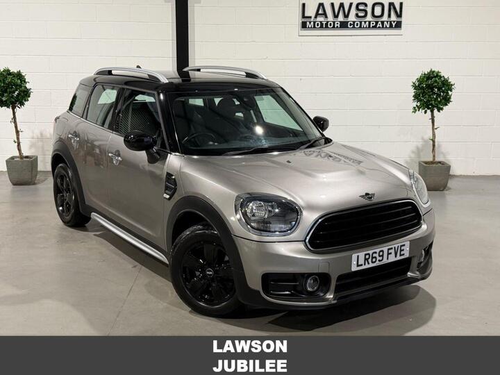 MINI COUNTRYMAN 1.5 Cooper Classic Steptronic Euro 6 (s/s) 5dr