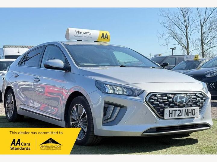 Hyundai Ioniq 1.6 H-GDi 8.9kWh Premium SE DCT Euro 6 (s/s) 5dr Hyundai Ioniq 1.6 H-GDi 8.9kWh Premium SE DCT Euro 6 (s/s) 5dr
