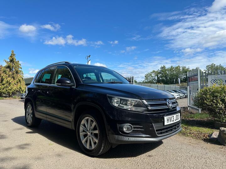 Volkswagen Tiguan 2.0 TDI BlueMotion Tech SE 4WD Euro 5 (s/s) 5dr
