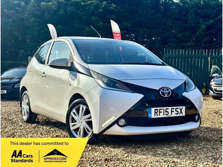 Toyota AYGO 1.0 VVT-i X-pression X-wave Euro 5 5dr Euro 5