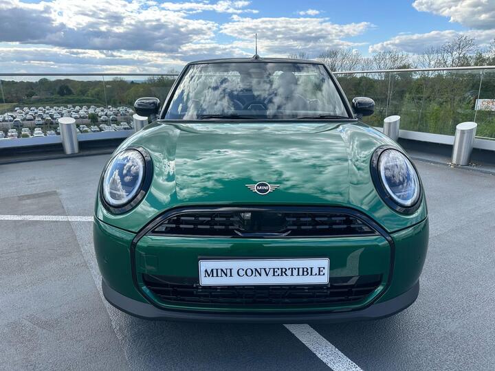 MINI Cooper Convertible 2.0C Classic Steptronic Euro 6 (s/s) 2dr