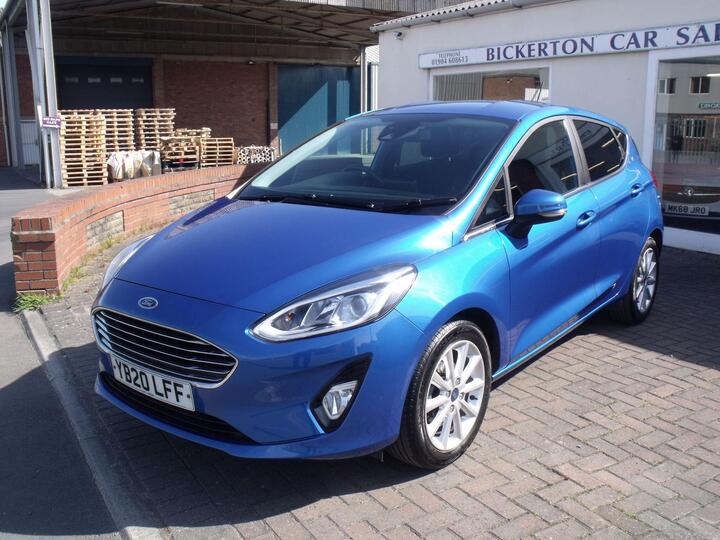 Ford Fiesta 1.0T EcoBoost Titanium Euro 6 (s/s) 5dr