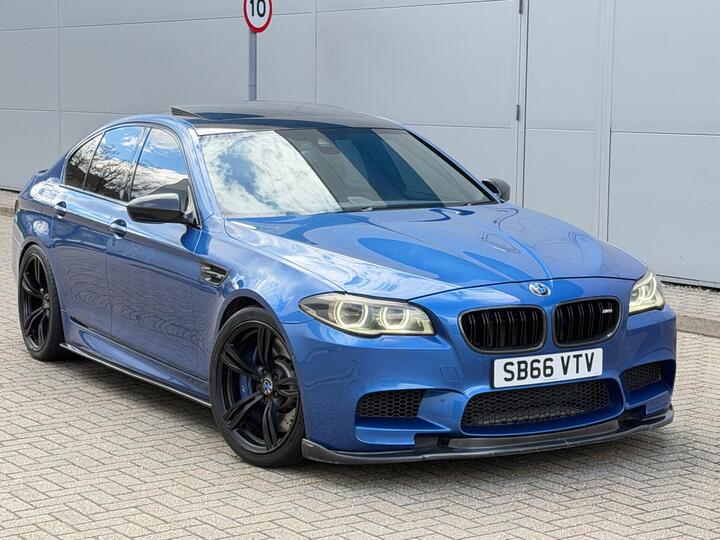 BMW M5 4.4 V8 DCT Euro 6 (s/s) 4dr