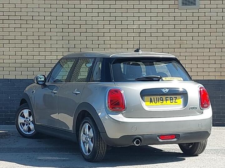 MINI Hatch 1.5 Cooper Steptronic Euro 6 (s/s) 5dr