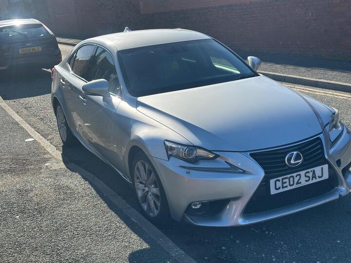 Lexus IS 2.5 300h Executive Edition E-CVT Euro 5 (s/s) 4dr
