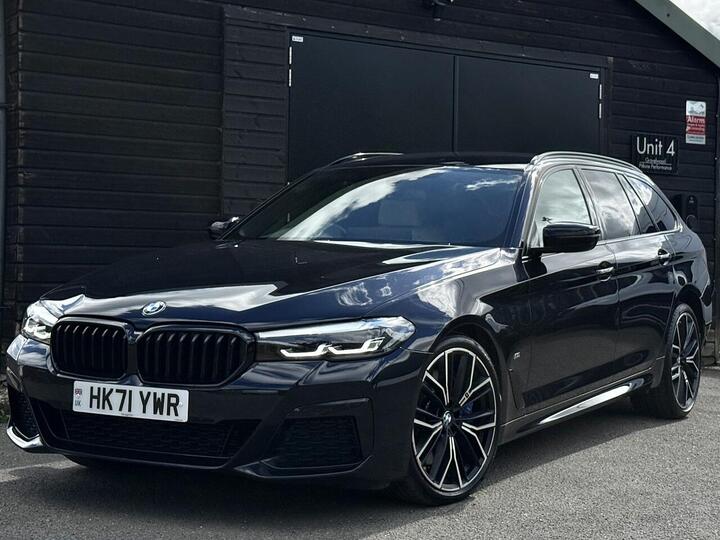 BMW 5 Series 3.0 530d MHT M Sport Touring Steptronic XDrive Euro 6 (s/s) 5dr