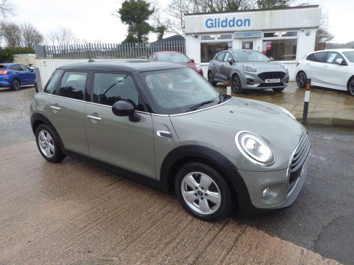 MINI Cooper 1.5 Cooper 136 PS 3 Owners From New