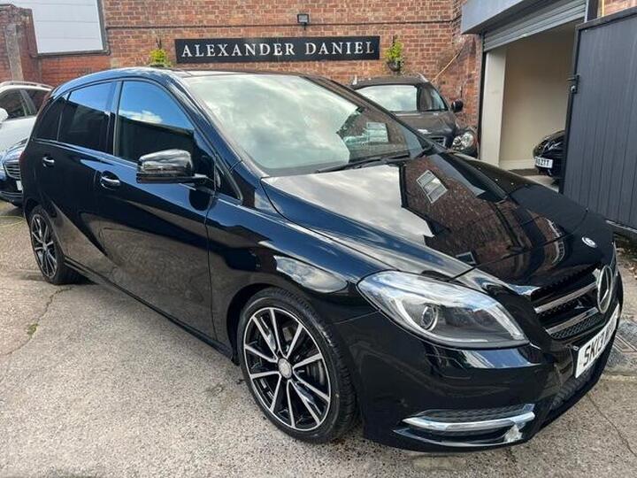 Mercedes-Benz B Class 1.6 B180 BlueEfficiency Sport 7G-DCT Euro 5 (s/s) 5dr