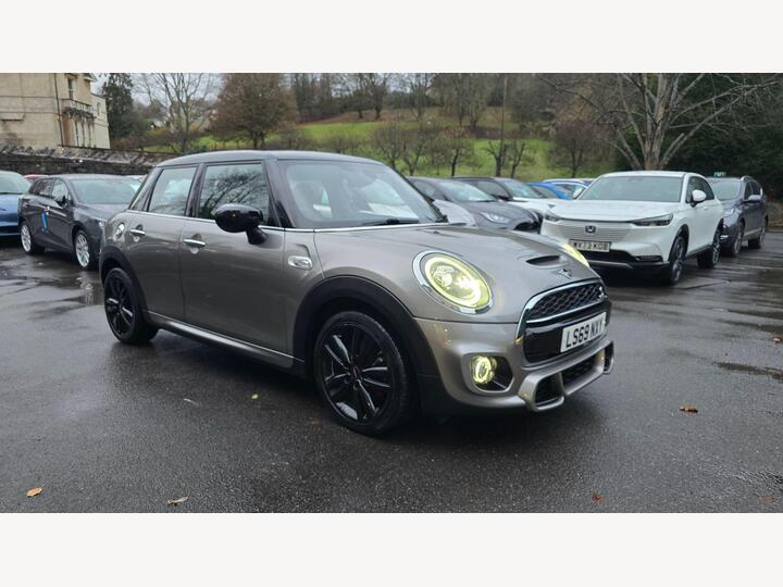 MINI Hatch 2.0 Cooper S Sport Steptronic Euro 6 (s/s) 5dr