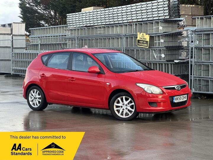 Hyundai I30 1.6 CRDi Comfort Auto Euro 4 5dr Hyundai I30 1.6 CRDi Comfort Auto Euro 4 5dr