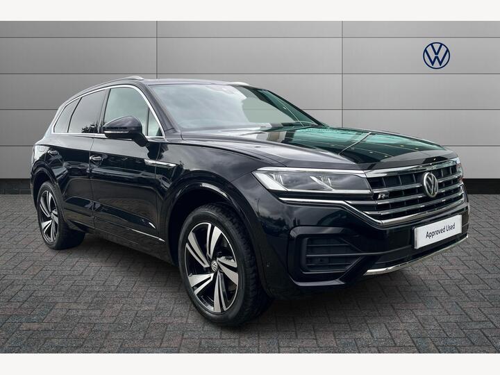 Volkswagen Touareg 3.0 TDI V6 R-Line Tech Tiptronic 4Motion Euro 6 (s/s) 5dr Volkswagen Touareg 3.0 TDI V6 R-Line Tech Tiptronic 4Motion Euro 6 (s/s) 5dr