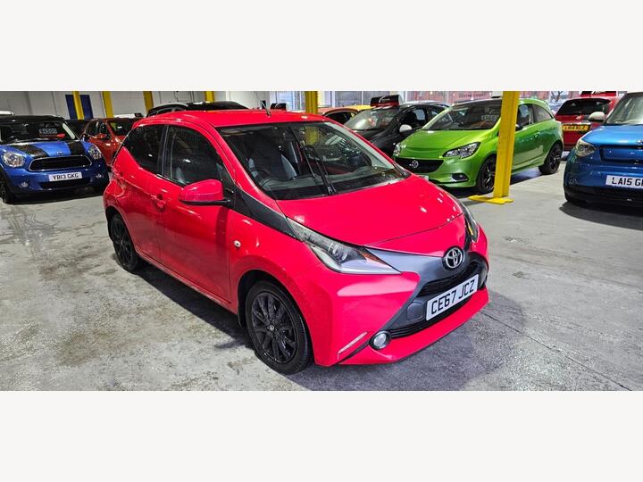 Toyota AYGO 1.0 VVT-i X-style Euro 6 5dr Toyota AYGO 1.0 VVT-i X-style Euro 6 5dr