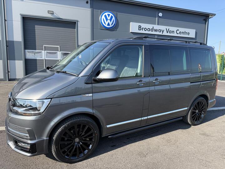 Volkswagen Caravelle 2.0 TDI BlueMotion Tech Executive DSG Euro 6 (s/s) 5dr