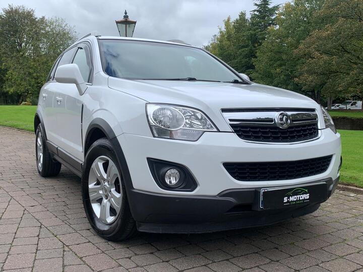 Vauxhall Antara 2.2 CDTi Diamond 2WD Euro 5 (s/s) 5dr Vauxhall Antara 2.2 CDTi Diamond 2WD Euro 5 (s/s) 5dr