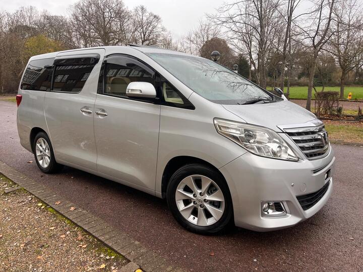 Toyota Alphard 3.5 Z G EDITION SUNROOFS 7 SEATS AUTO Toyota Alphard 3.5 Z G EDITION SUNROOFS 7 SEATS AUTO