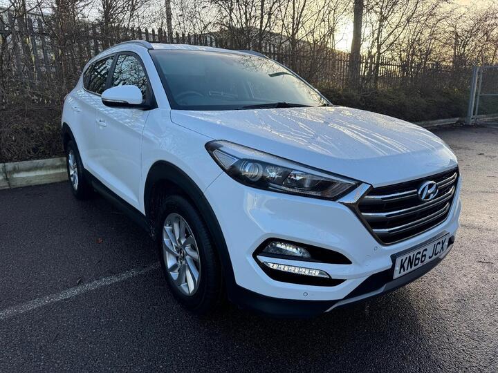 Hyundai Tucson 1.7 CRDi Blue Drive Premium Euro 6 (s/s) 5dr