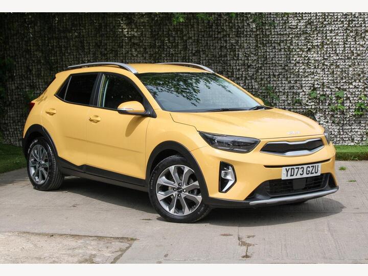 Kia Stonic 3 1.0 T-GDi MHEV | Satellite Navigation | Apple CarPlay™ And Android Auto™ | Cruise Control | Heated Steering Wheel | Heated Front Seats