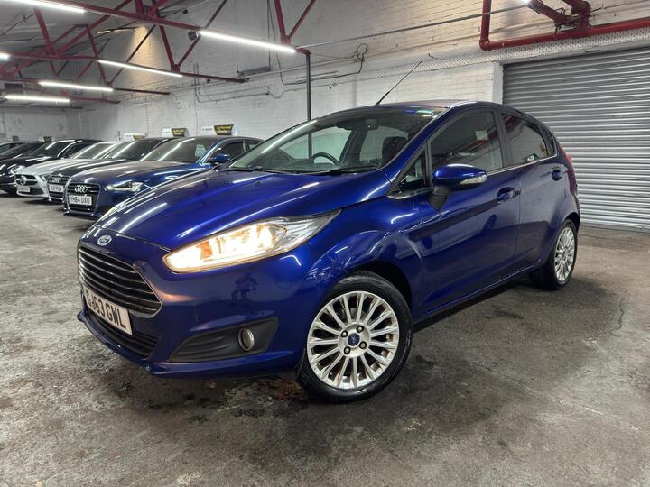 Ford Fiesta 1.0T EcoBoost Titanium Euro 5 (s/s) 5dr