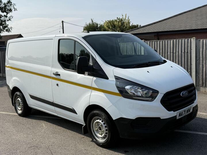 Ford TRANSIT CUSTOM 2.0 300 EcoBlue Leader Panel Van 5dr Diesel Manual L1 H1 Euro 6 (s/s) (130 Ps) USB CONNECTIVITY,ULEZ COMPLIANT