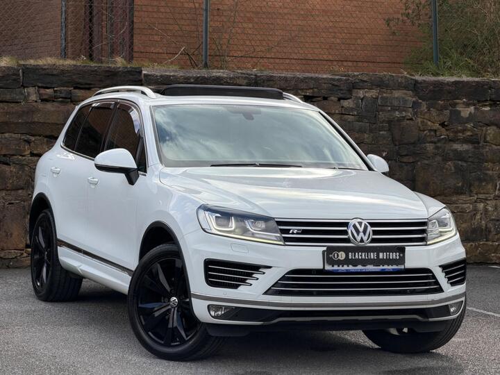 Volkswagen Touareg 3.0 TDI V6 BlueMotion Tech R-Line Tiptronic 4WD Euro 6 (s/s) 5dr Volkswagen Touareg 3.0 TDI V6 BlueMotion Tech R-Line Tiptronic 4WD Euro 6 (s/s) 5dr
