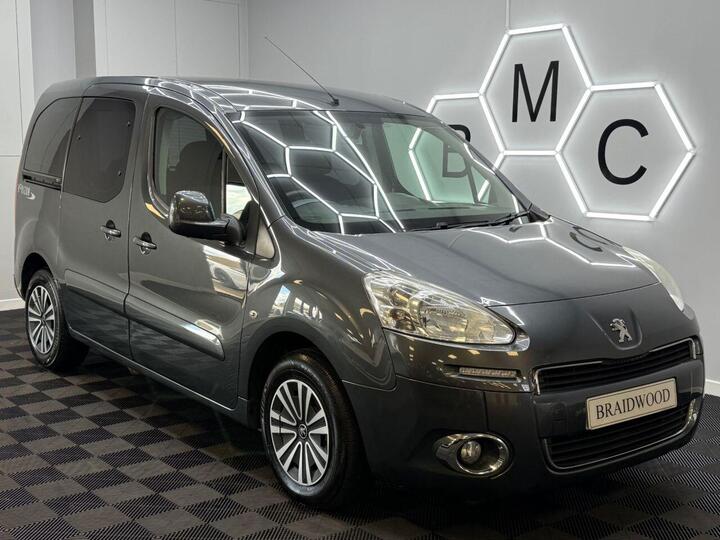 Peugeot PARTNER TEPEE 1.6 HDi Tepee S EGC (s/s) 5dr Peugeot PARTNER TEPEE 1.6 HDi Tepee S EGC (s/s) 5dr