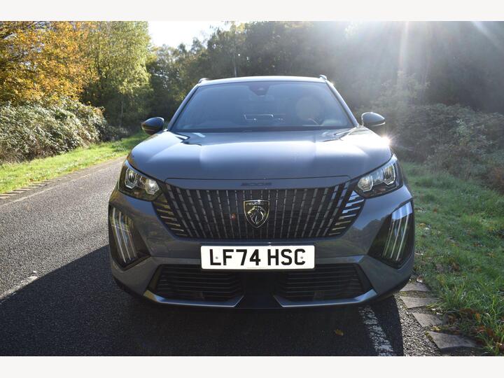 Peugeot E-2008 50kWh Allure Auto 5dr (7kW Charger) Peugeot E-2008 50kWh Allure Auto 5dr (7kW Charger)