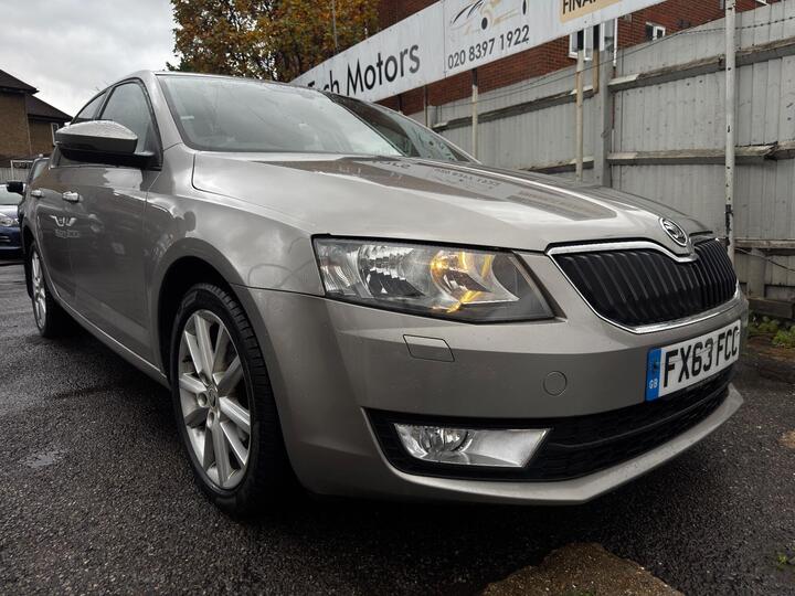 Skoda Octavia 1.4 TSI Elegance Euro 5 (s/s) 5dr