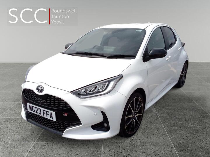 Toyota Yaris 1.5 VVT-h GR SPORT E-CVT Euro 6 (s/s) 5dr