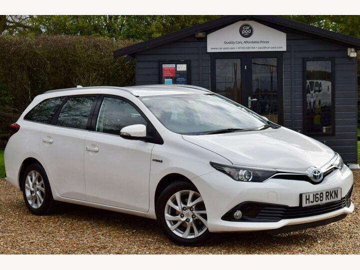 Toyota AURIS 1.8 VVT-h Icon Tech Touring Sports CVT Euro 6 (s/s) 5dr