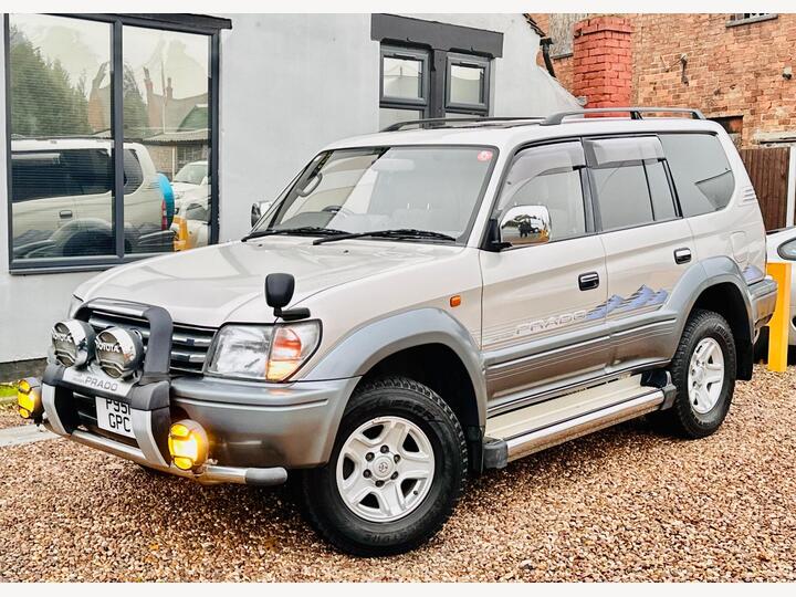 Toyota Land Cruiser Prado TZ 3.0 TD Automatic 4WD 8 Seater
