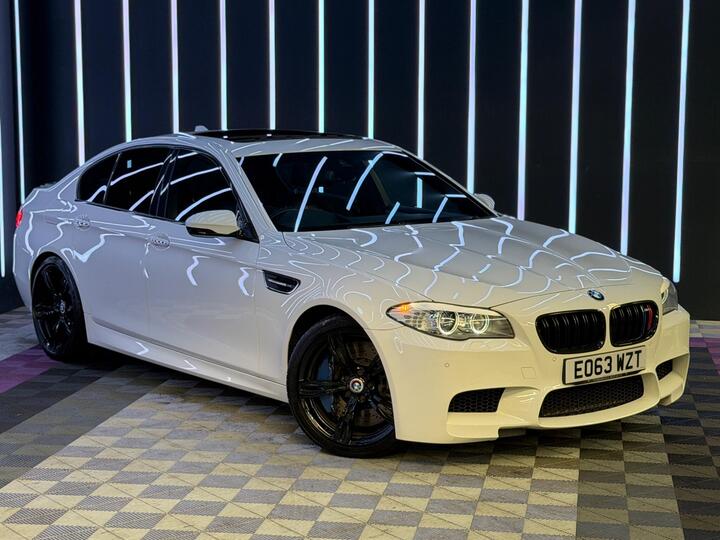 BMW M5 4.4 V8 DCT Euro 5 (s/s) 4dr