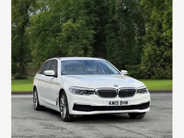 BMW 5 Series 2.0 520d SE Touring Auto XDrive Euro 6 (s/s) 5dr BMW 5 Series 2.0 520d SE Touring Auto XDrive Euro 6 (s/s) 5dr