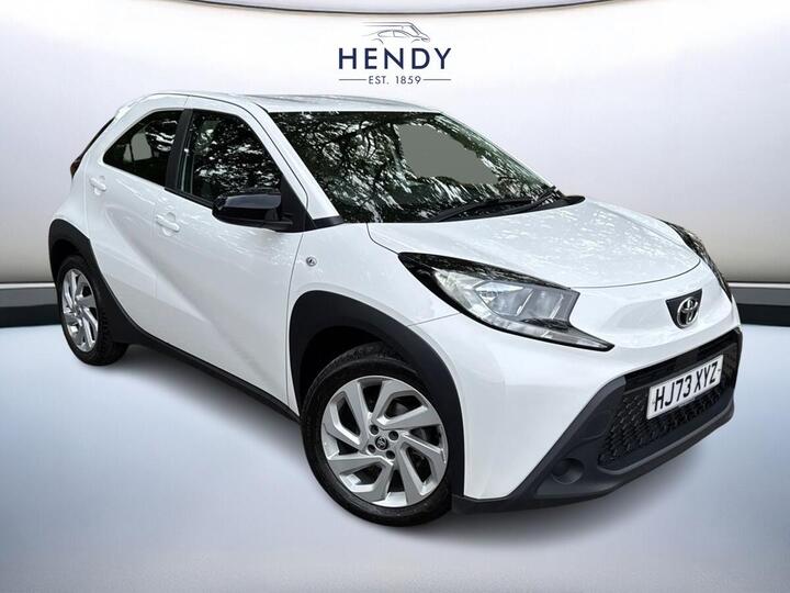 Toyota AYGO X 1.0 VVT-i Pure Euro 6 (s/s) 5dr Toyota AYGO X 1.0 VVT-i Pure Euro 6 (s/s) 5dr