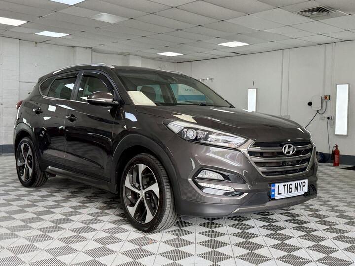 Hyundai TUCSON 2.0 CRDi Premium Auto 4WD Euro 6 5dr