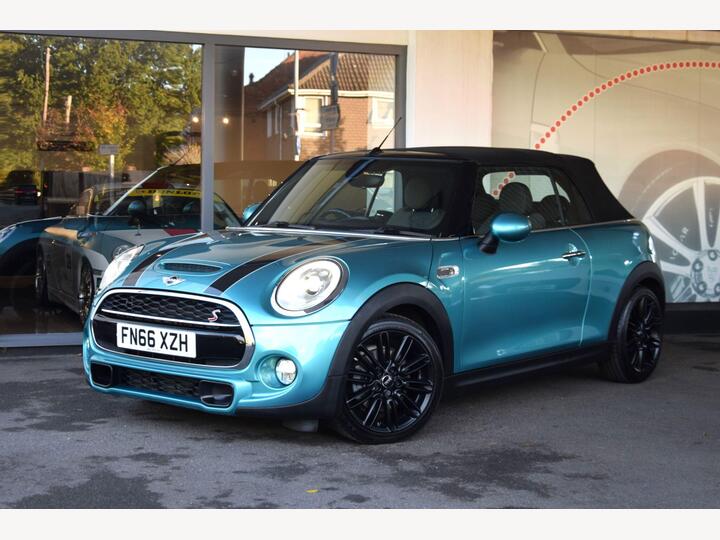 MINI Convertible 2.0 Cooper S Euro 6 (s/s) 2dr