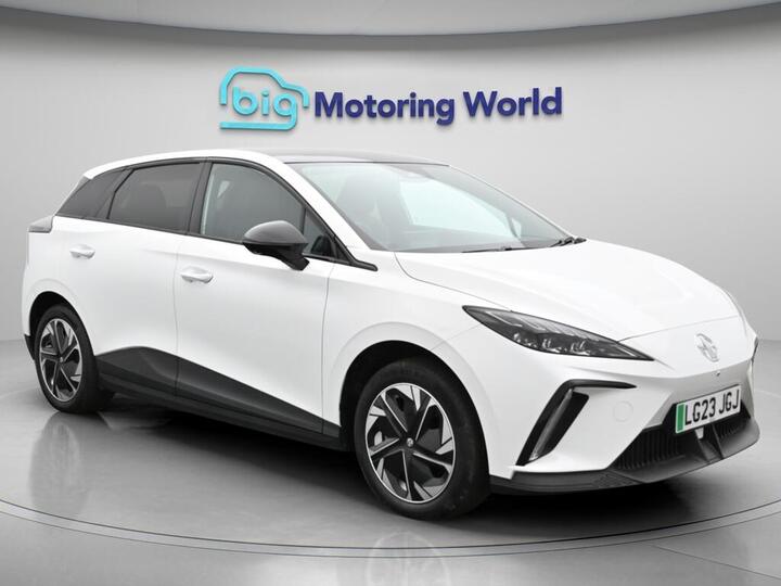 MG MG4 64kWh Trophy Long Range Auto 5dr