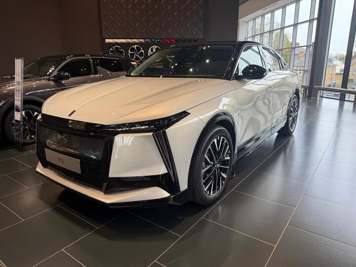 DS AUTOMOBILES DS No8 E-TENSE 74kWh Etoile Coupe Auto 5dr
