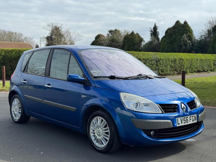 Renault Scenic 1.6 VVT Privilege 5dr