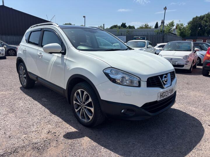 Nissan Qashqai 1.6 DCi Tekna 2WD Euro 5 5dr (AVM)