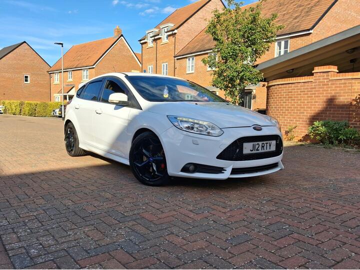 Ford Focus 2.0T EcoBoost ST-3 Euro 5 (s/s) 5dr