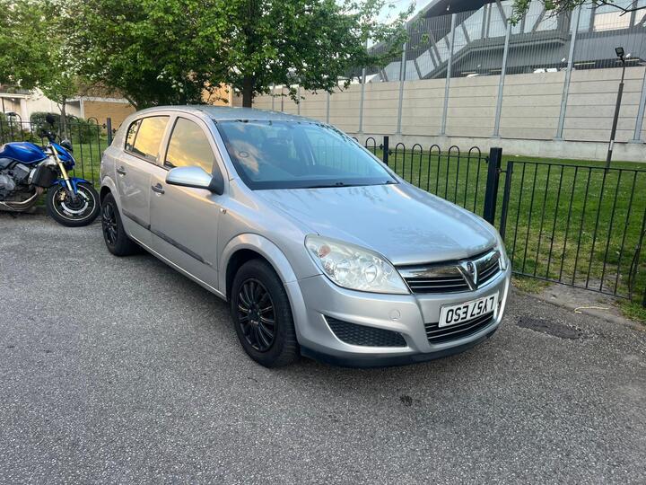 Vauxhall Astra 1.8i 16v Life 5dr