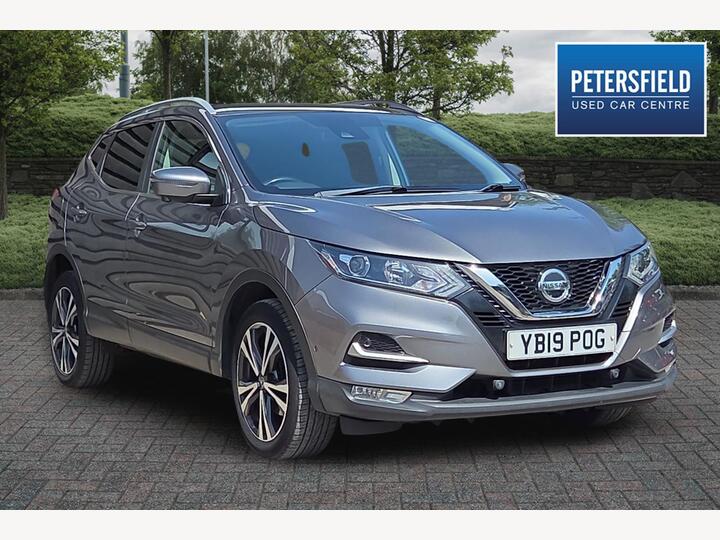 Nissan Qashqai 1.3 DIG-T N-Connecta Euro 6 (s/s) 5dr