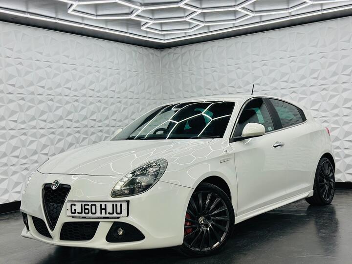 Alfa Romeo Giulietta 1750 TBi Cloverleaf Euro 5 5dr Alfa Romeo Giulietta 1750 TBi Cloverleaf Euro 5 5dr